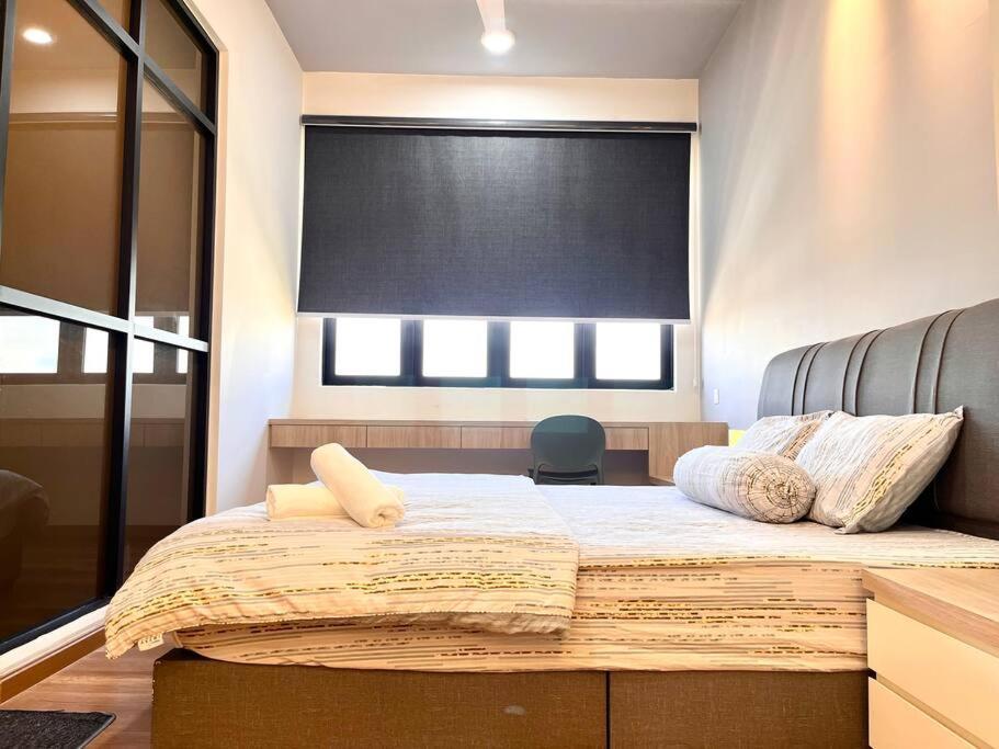Urban Vista @ The Quartz Residence: Center Retreat With Infinitypool * Malacca