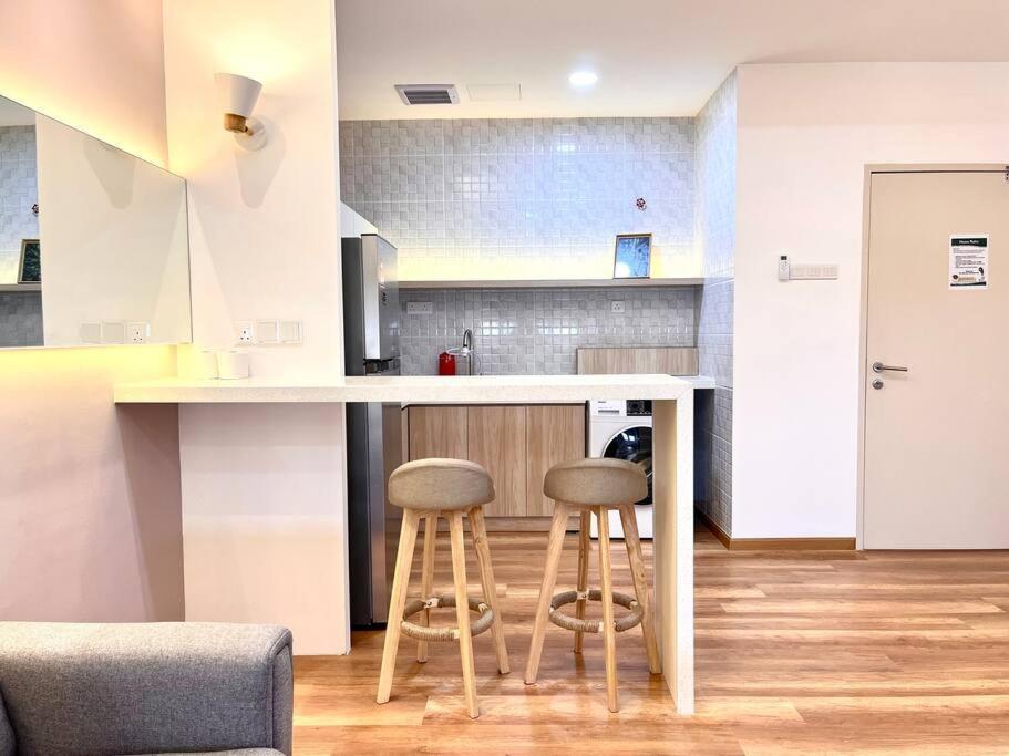 Urban Vista @ The Quartz Residence: Center Retreat With Infinitypool * Malacca